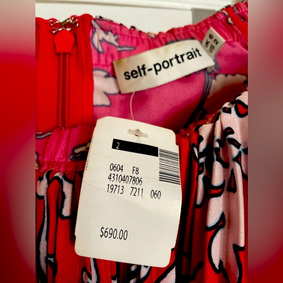 I am selling a red floral dress from Holt Renfrew! - Picture 5 of 5